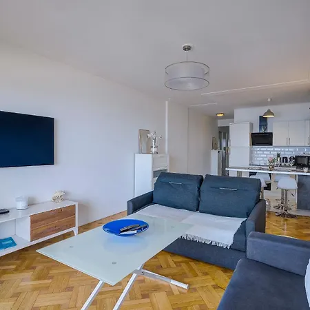 Apartment With Sea View On Promenade *
